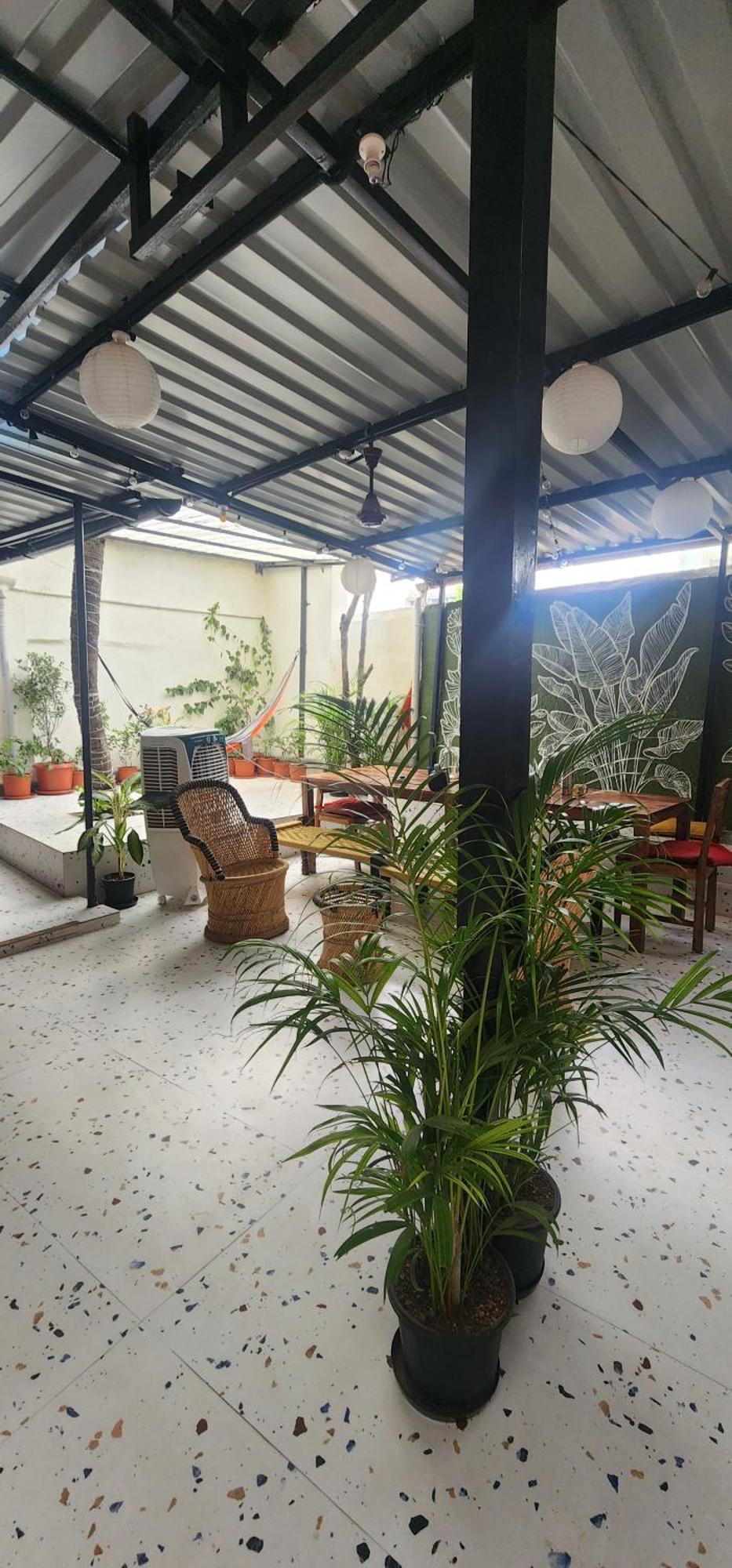 Hammock Hostels - Bandra Bombaim Exterior foto