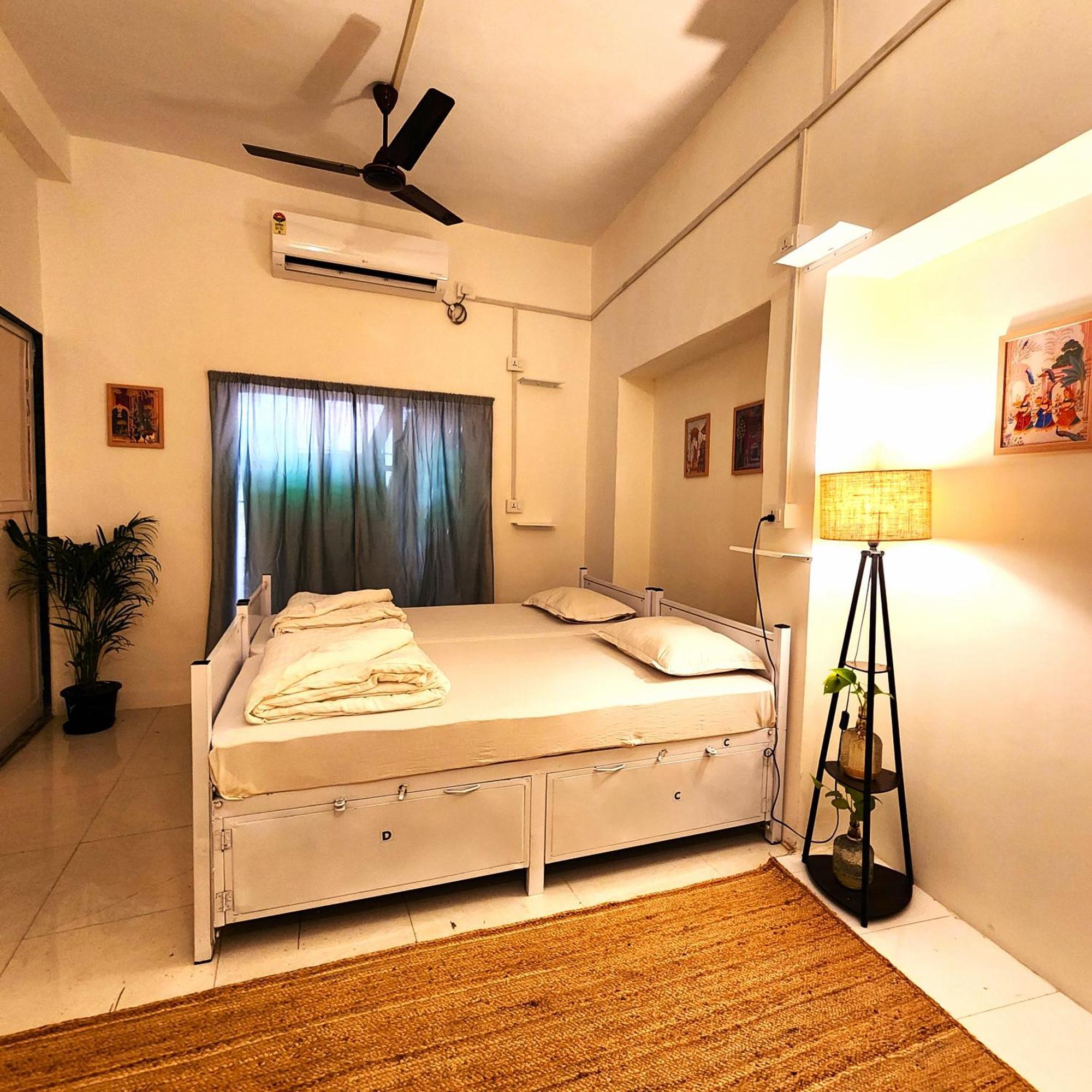 Hammock Hostels - Bandra Bombaim Exterior foto